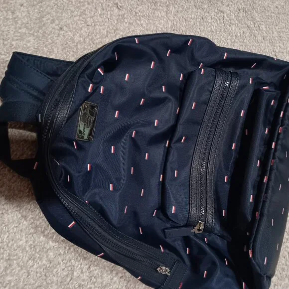 Tommy Hilfiger backpack - Picture 3 of 7